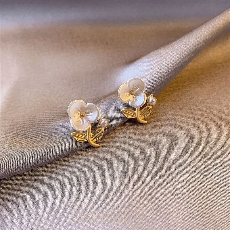 Pansy Stud Earrings